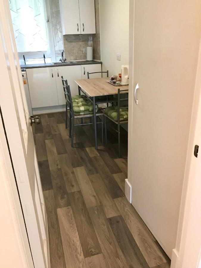 אינברנס Cozy Central Apartment מראה חיצוני תמונה