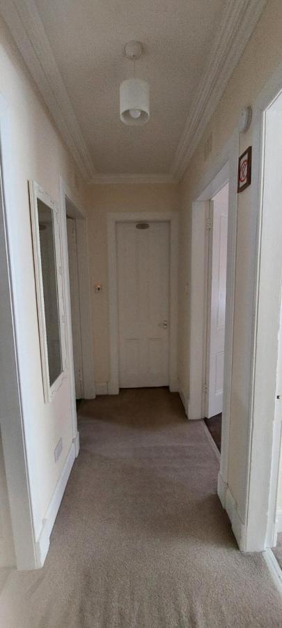 אינברנס Cozy Central Apartment מראה חיצוני תמונה