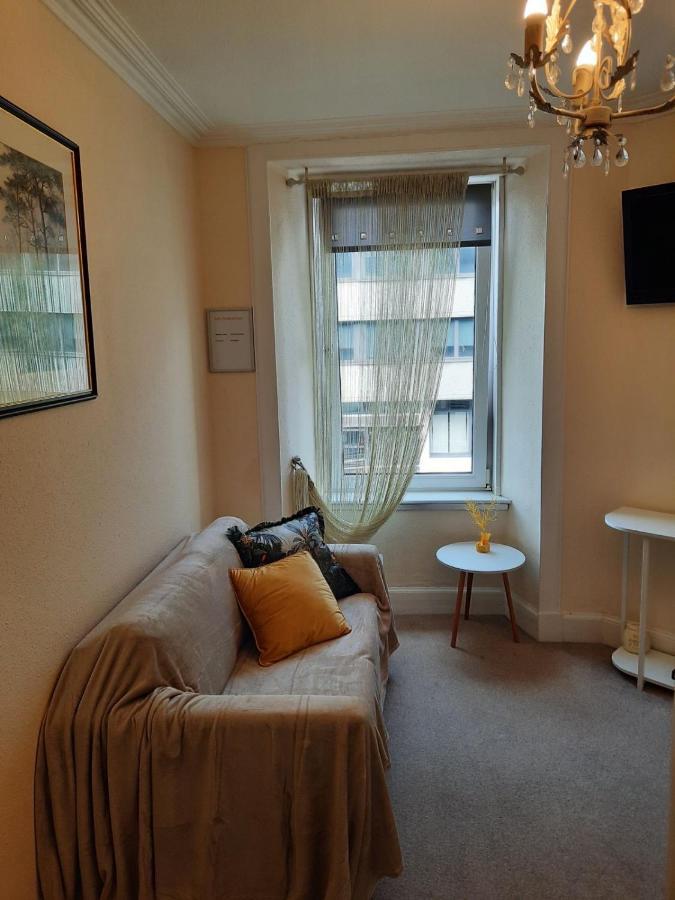 אינברנס Cozy Central Apartment מראה חיצוני תמונה